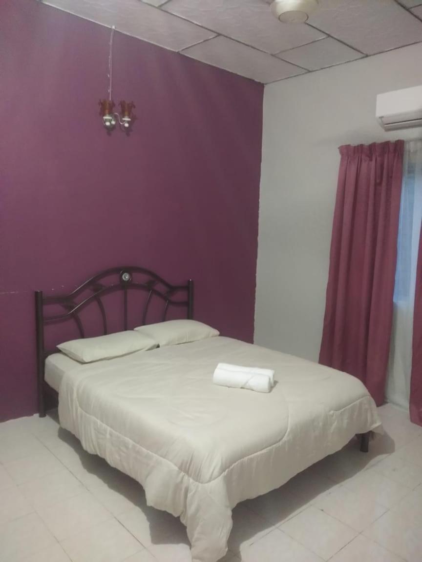Hana Guest house *